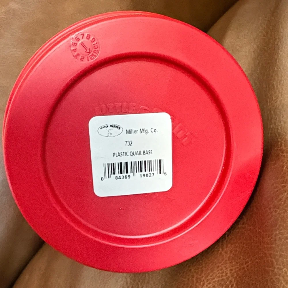 1QT Plastic Poultry Waterer - White Reservoir with Red Base